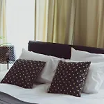 Vanalinna Boutique Hotel *