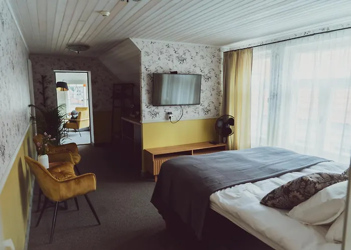 فندق Vanalinna Boutique