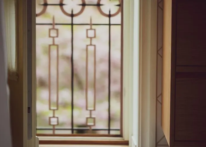 Vanalinna Boutique Отель Курессааре