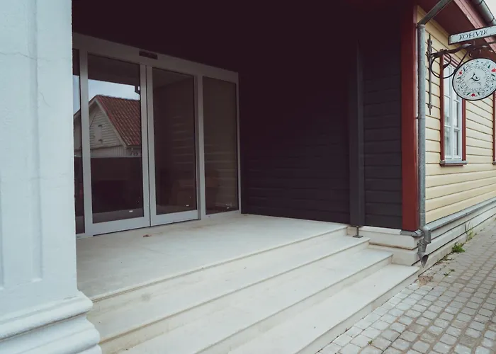 Vanalinna Boutique Курессааре