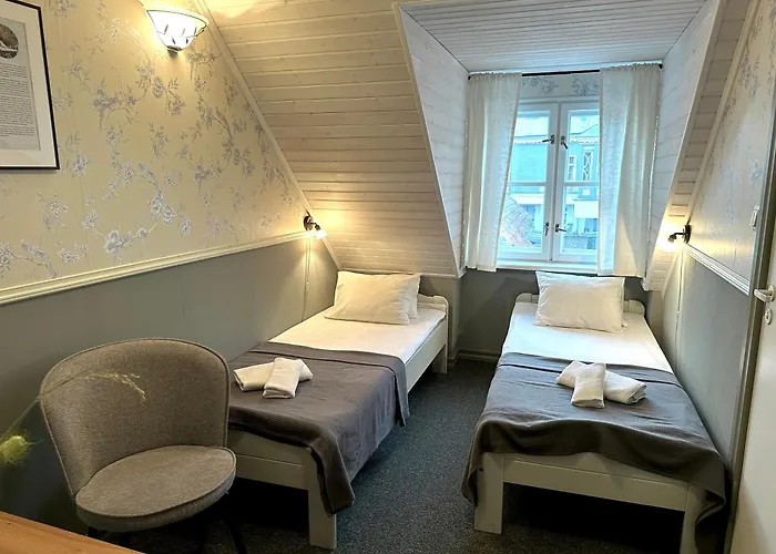 Vanalinna Boutique Отель Курессааре