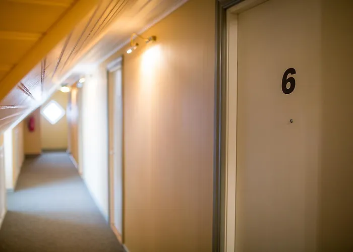 Отель Vanalinna Boutique *